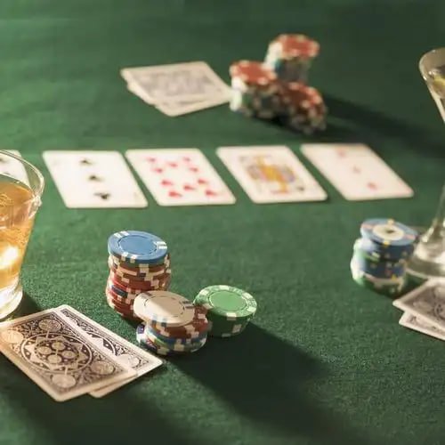 Simbol keamanan transaksi digital di situs taruhan dan kasino online vplay89